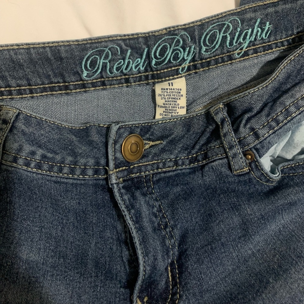 Women’s/Juniors size 11 skinny jeans